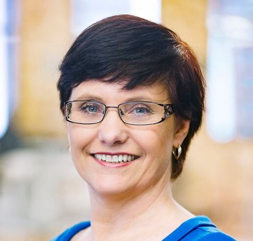 Leigh Robins